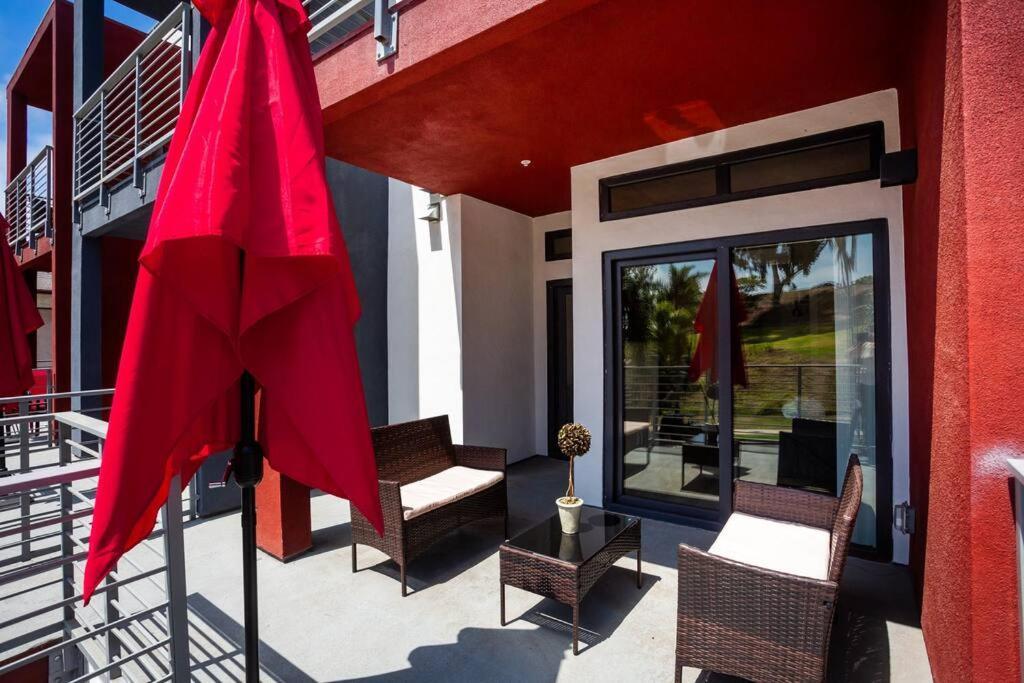 Cute With Large Balcony And Great Park View